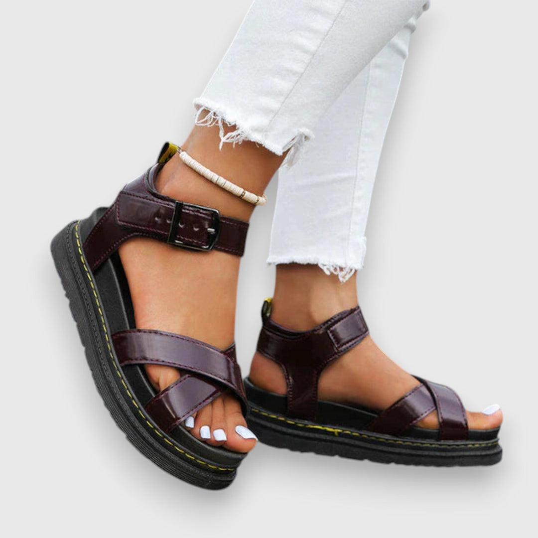 Nina - Sporty sandals